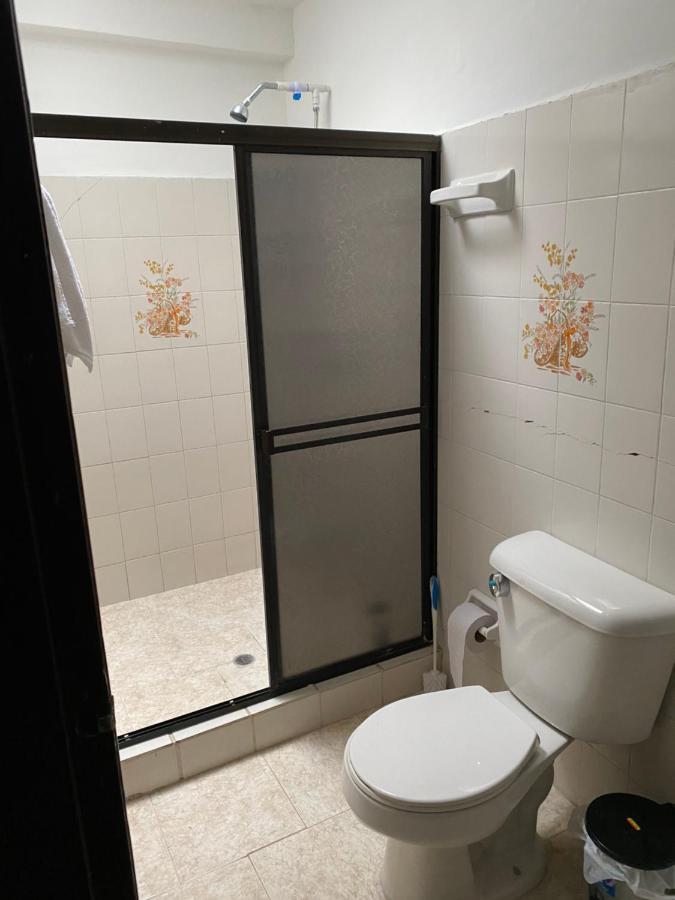 La Casona Hostal Перейра Екстериор снимка